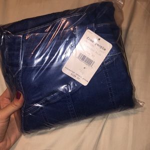 Free People electric blue NWT & PLASTIC BELL BOTTOM FLARES size 27 Layla style